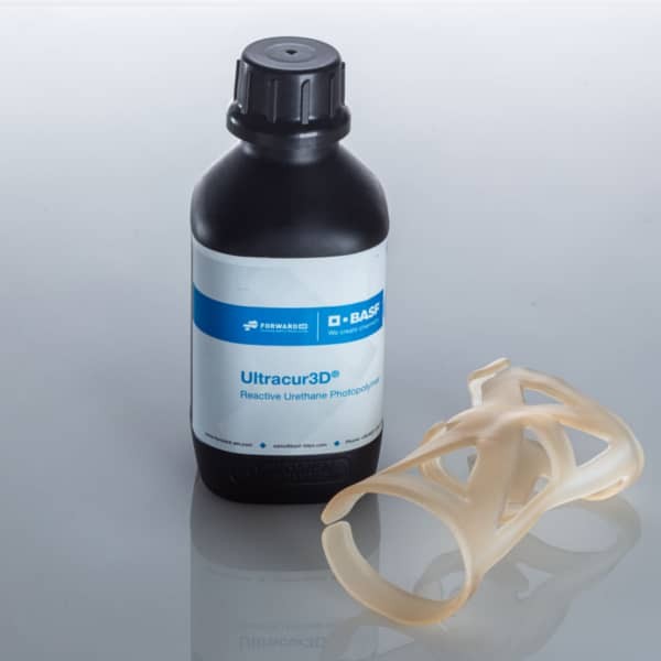 BASF Ultracur3D RG 35 Clear resin bottle and print